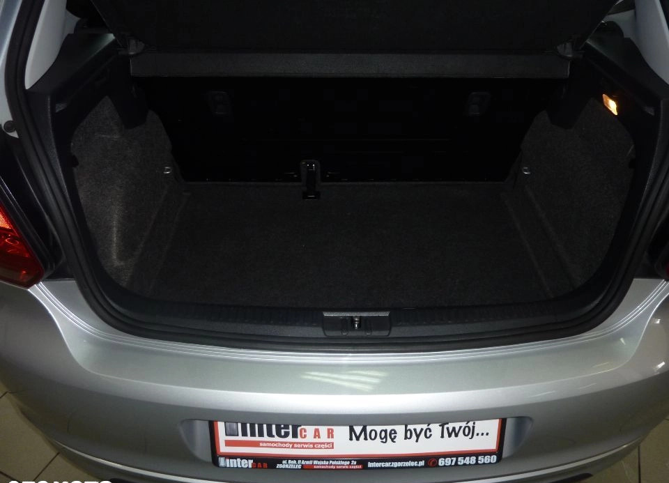 Volkswagen Polo cena 27400 przebieg: 84250, rok produkcji 2010 z Zgorzelec małe 79